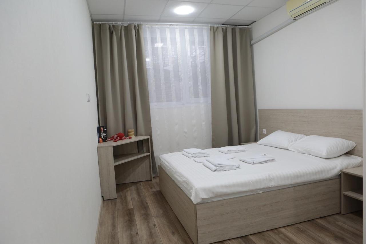 Міні-Готель Білий Квадрат Kiew Exterior foto